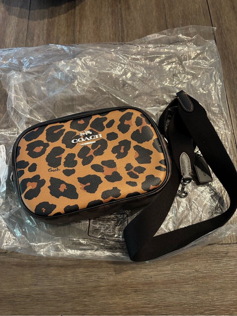 Beautiful Coach crossbody LEOPARD ✨ - Picture 10 of 10